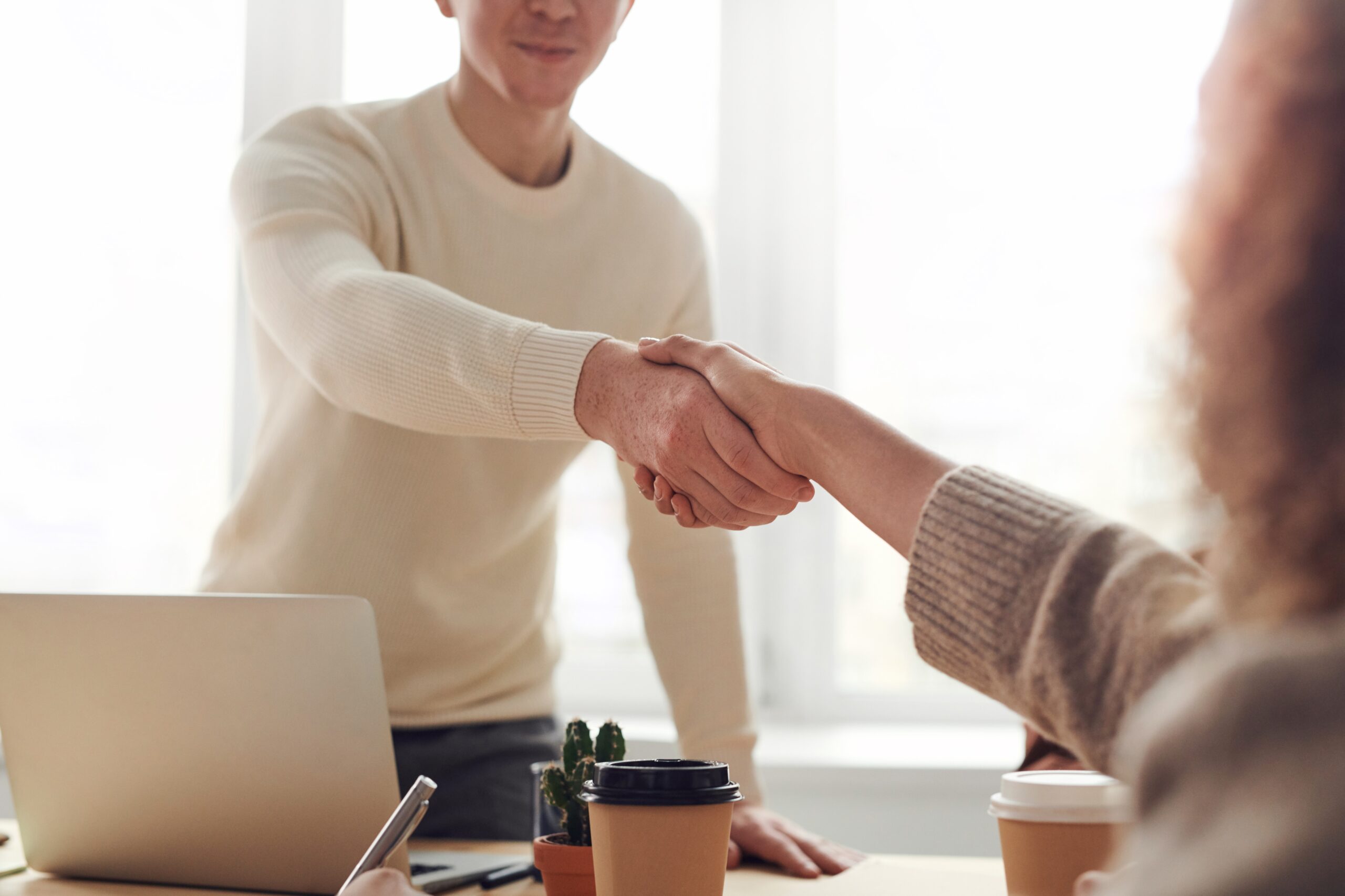 How Do Influencers Get Paid? - BENlabs